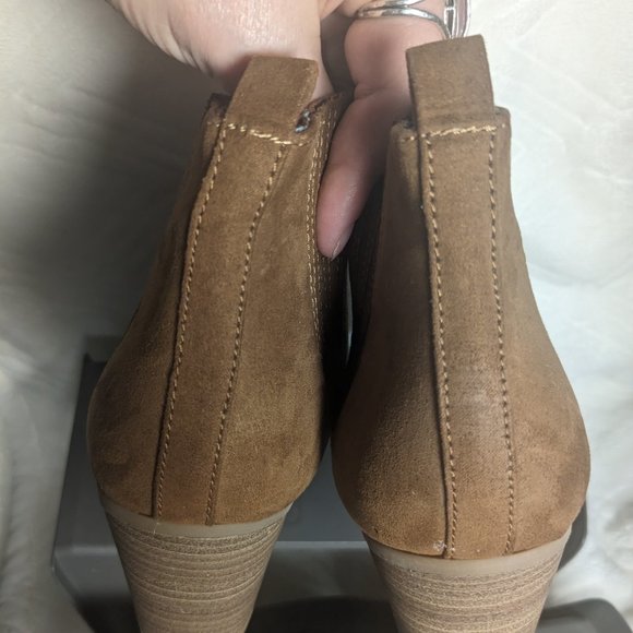 DV8 Dolce Vita Western Inspired Chelsea Boot - Picture 9 of 10